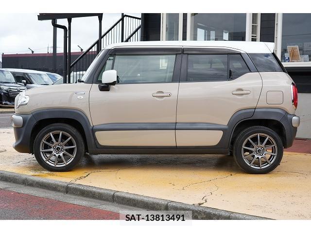 Suzuki X BEE 2018-04 8379923-15