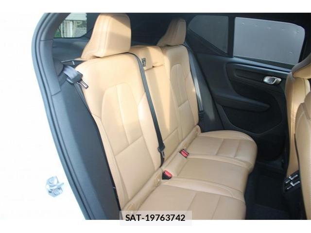 Volvo XC40 2019-11 8379731-16