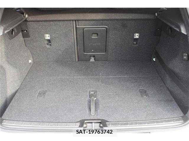 Volvo XC40 2019-11 8379731-17