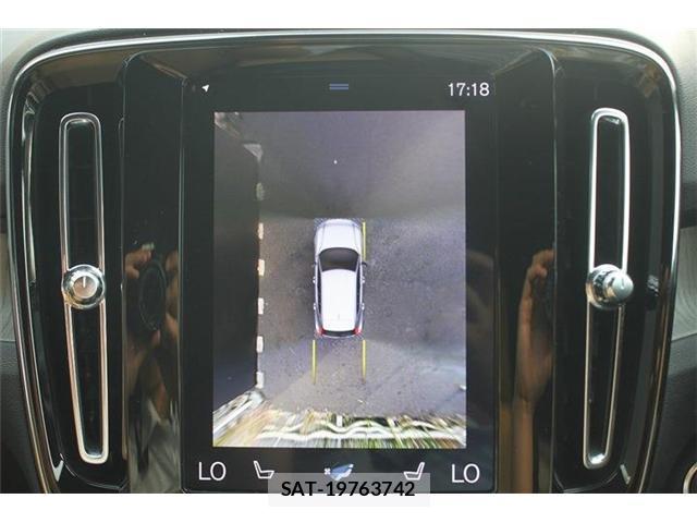 Volvo XC40 2019-11 8379731-2
