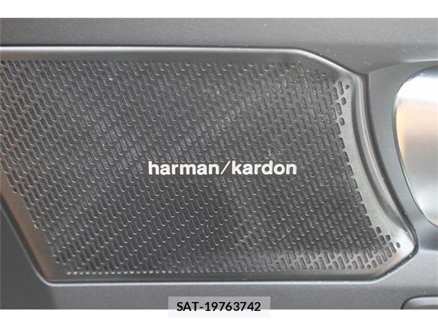 Volvo XC40 2019-11 8379731-5