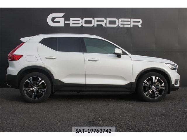 Volvo XC40 2019-11 8379731-9