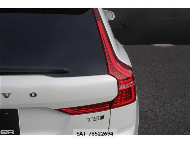Volvo XC60 2018-09 8379730-12