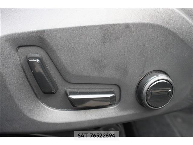 Volvo XC60 2018-09 8379730-3