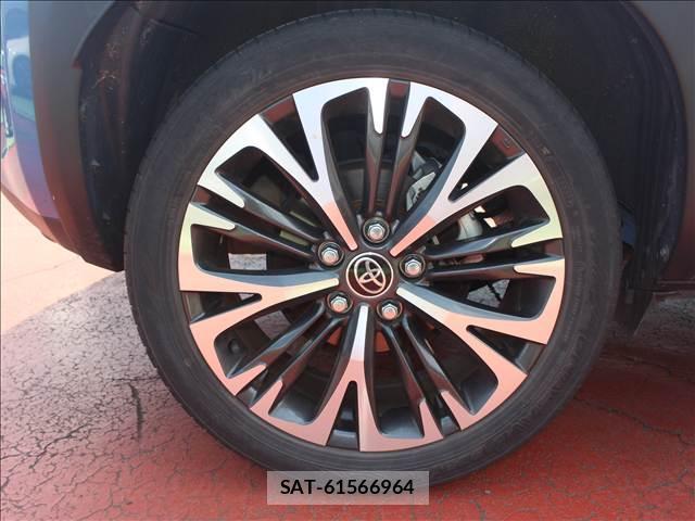 Toyota YARIS CROSS 2021-09 8378960-10