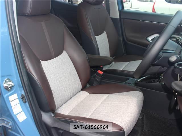 Toyota YARIS CROSS 2021-09 8378960-17