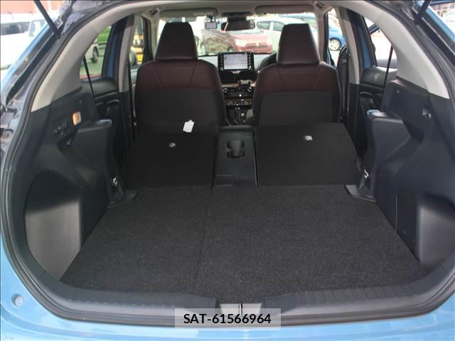 Toyota YARIS CROSS 2021-09 8378960-19