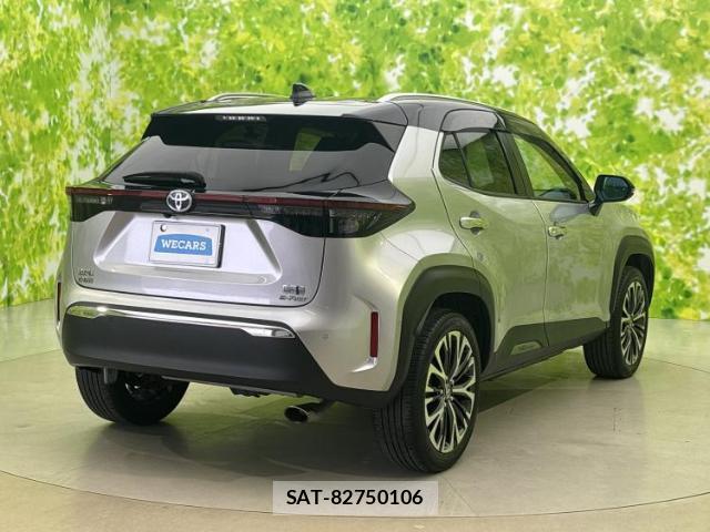 Toyota YARIS CROSS 2021-12 8380175-2