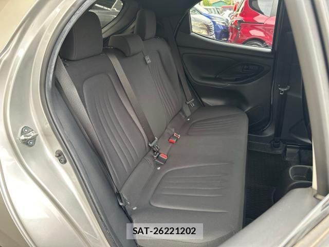 Toyota YARIS 2021-01 8378613-12