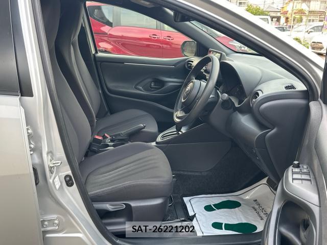 Toyota YARIS 2021-01 8378613-8