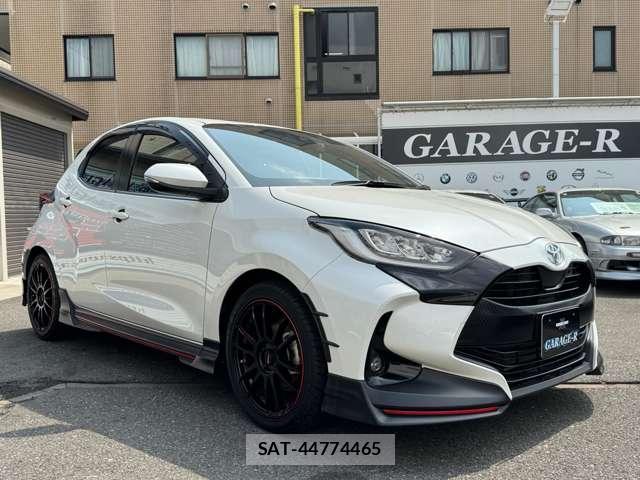 Toyota YARIS 2020-06 8380207-18
