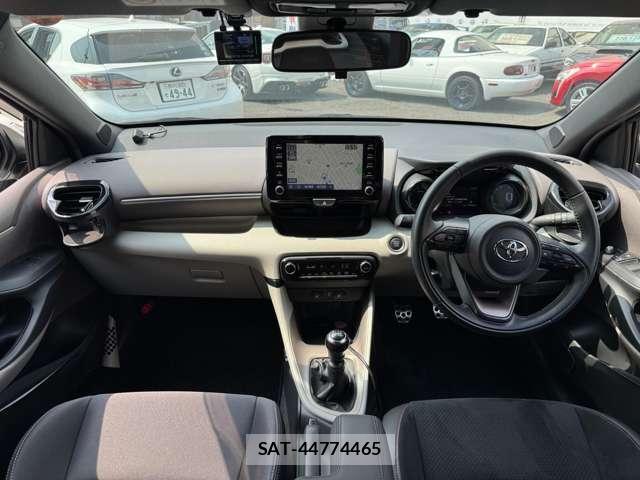 Toyota YARIS 2020-06 8380207-2