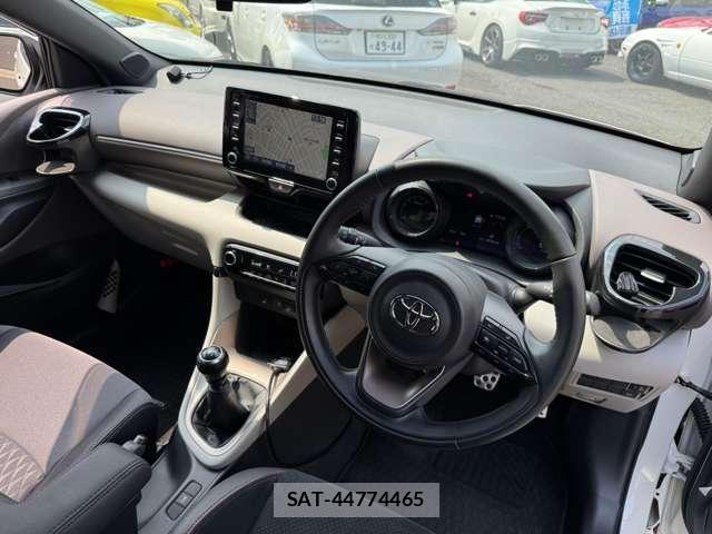 Toyota YARIS 2020-06 8380207-4