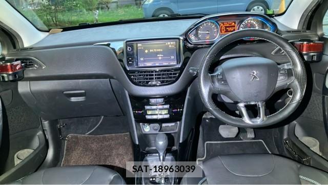 Peugeot 2008 2018-03 8434674-2