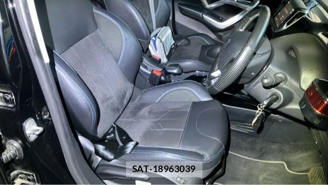 Peugeot 2008 2018-03 8434674-5