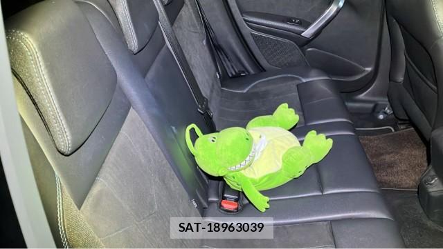 Peugeot 2008 2018-03 8434674-6