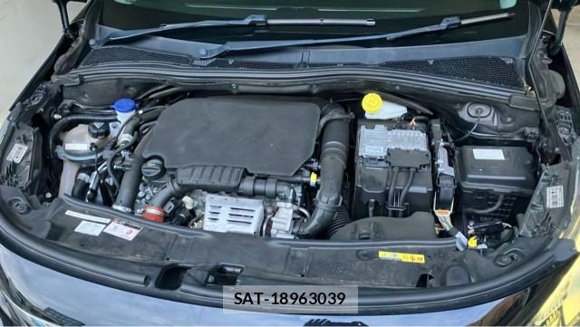 Peugeot 2008 2018-03 8434674-7