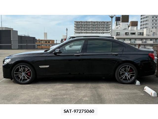 Bmw 7 SERIES 2011 8434566-2