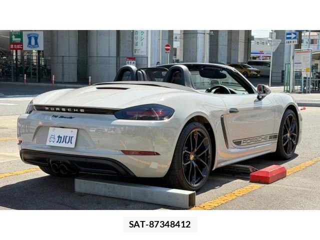 Porsche 718 Boxster 2025 8434512-17