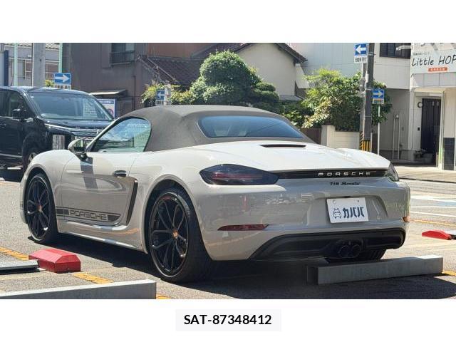 Porsche 718 Boxster 2025 8434512-18