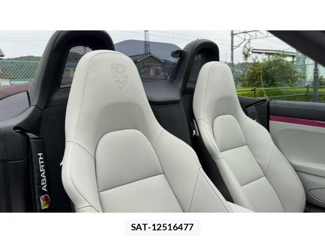 Porsche 718 Boxster 2026-10 8434582-7