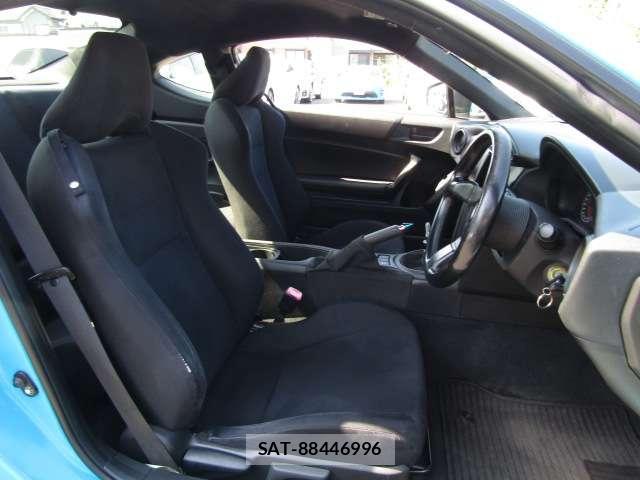 Toyota 86 2014-02 8435188-2