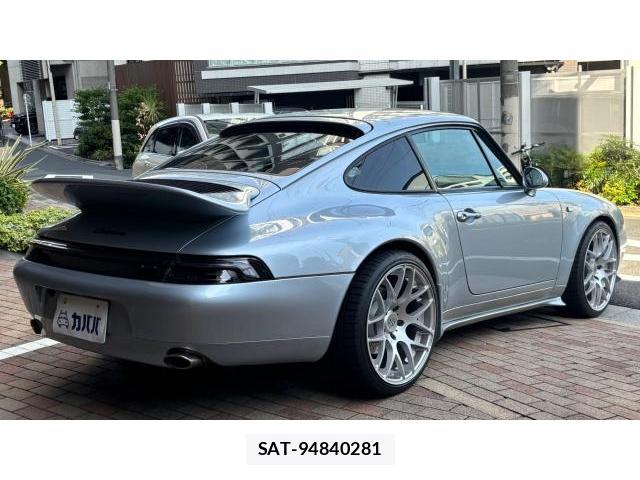 Porsche 911 1995 8434382-17