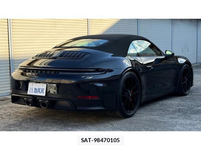 Porsche 911 2025-11 8434413-15