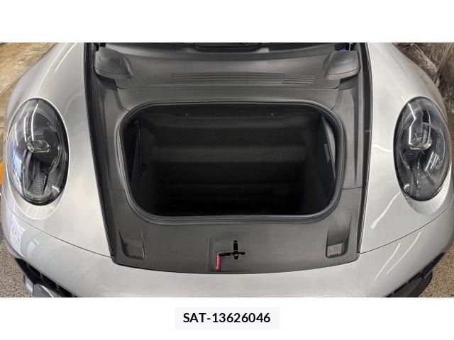Porsche 911 2026 8434615-10