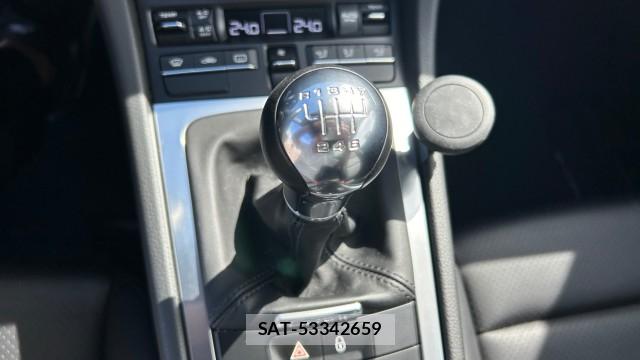 Porsche 911 2015-11 8434748-13