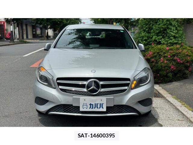 Mercedes Benz A-CLASS 2015-10 8434368-1