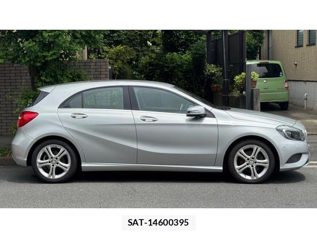Mercedes Benz A-CLASS 2015-10 8434368-2