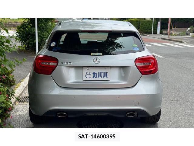 Mercedes Benz A-CLASS 2015-10 8434368-3