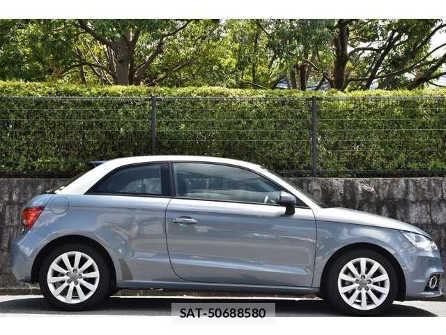 Audi A1 2013-07 8434991-6