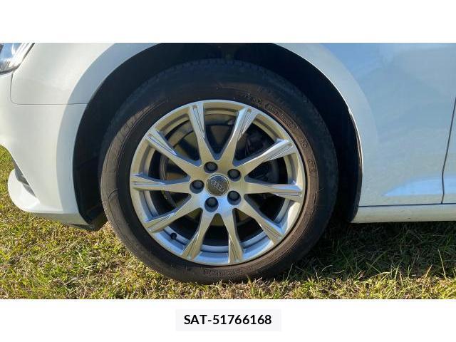 Audi A4 2016 8434287-17