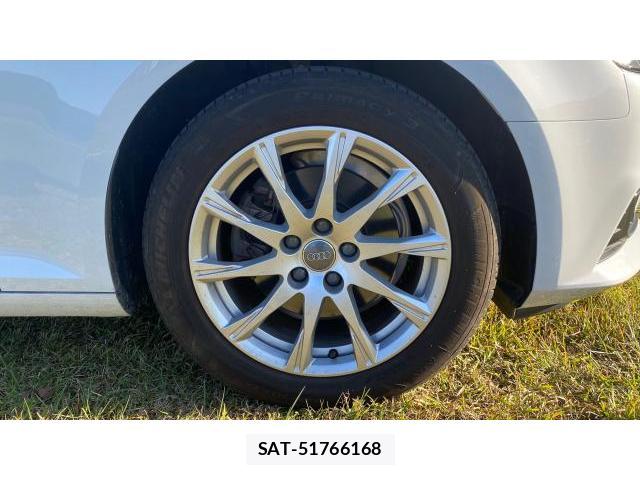 Audi A4 2016 8434287-6
