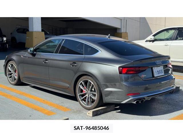 Audi A5 2017-11 8434460-17