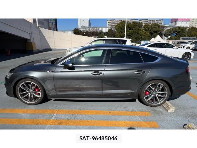 Audi A5 2017-11 8434460-18