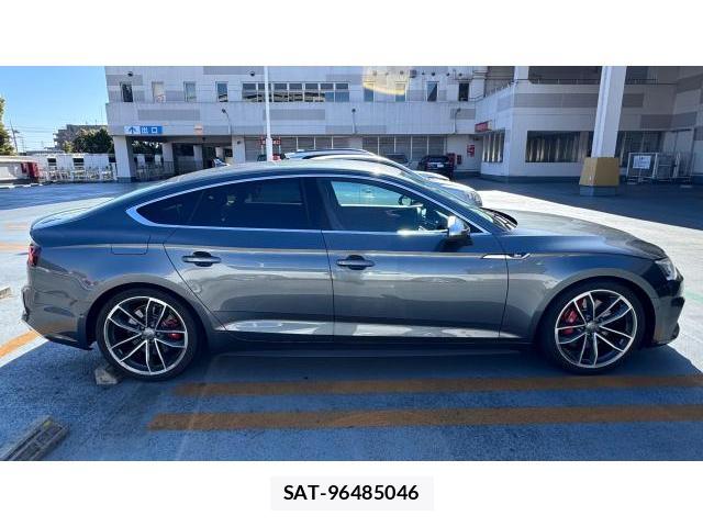 Audi A5 2017-11 8434460-2