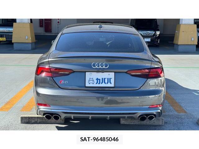 Audi A5 2017-11 8434460-3