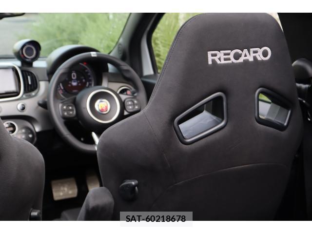 Abarth 595 2021-03 8434797-6