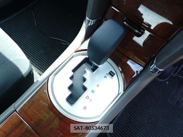 Toyota ALLION 2013-07 8435259-11