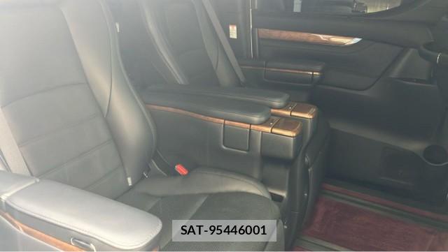 Toyota ALPHARD HYBRID 2017-07 8434686-6