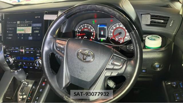 Toyota ALPHARD 2020-02 8434640-16