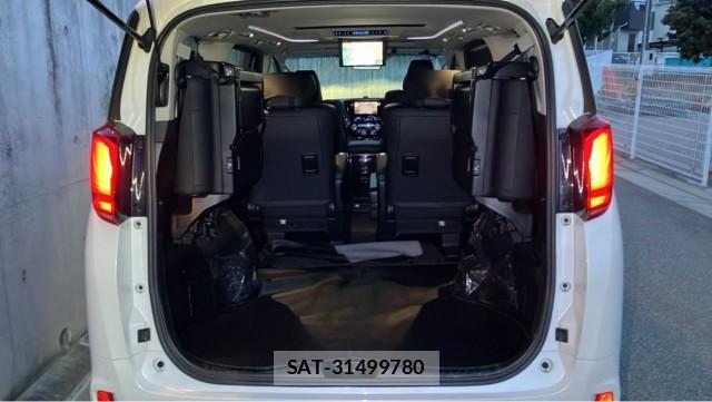 Toyota ALPHARD 2021-06 8434723-17