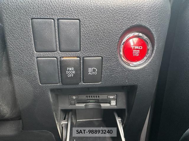 Toyota ALPHARD 2018-11 8435160-11