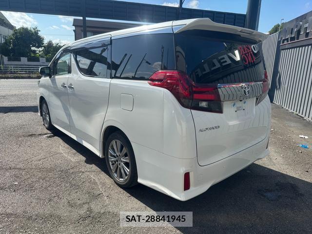 Toyota ALPHARD 2017-09 8435163-15