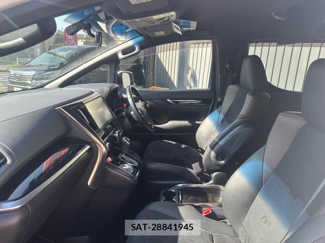 Toyota ALPHARD 2017-09 8435163-17
