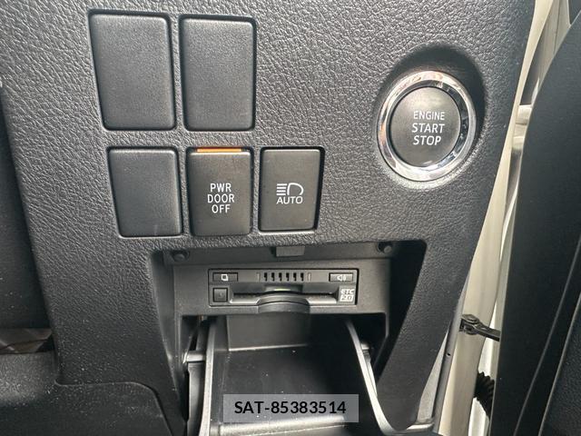 Toyota ALPHARD 2021-04 8435166-13