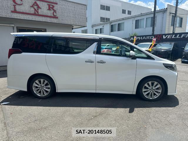 Toyota ALPHARD 2019-06 8435168-14